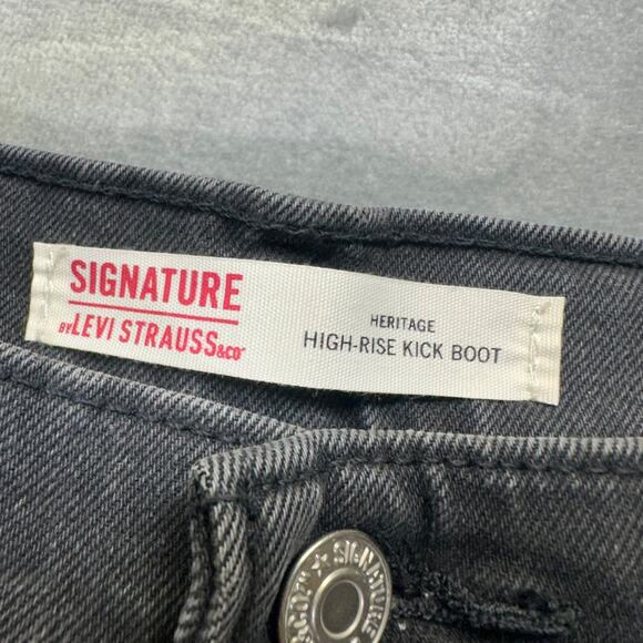 Signature Levi Strauss Women's High-Rise Kick Boot Jeans Size 10 Black #2011 - Picture 3 of 9